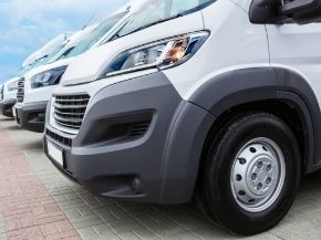 Ticari Oto Lastikleri kategorisi için resim